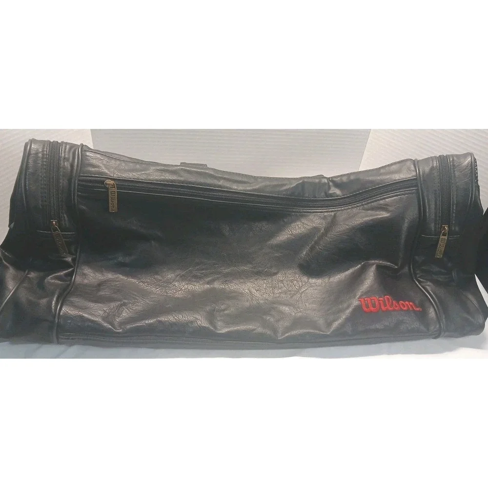 Vtg 90s WILSON Leather Gym /Sports/ Duffle /Carry On Bag 4 Zip Compartments 24
